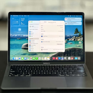 MacBook Air M1 (2020) 13″ A2337 - 8GB RAM / 256GB SSD - Pre-Owned