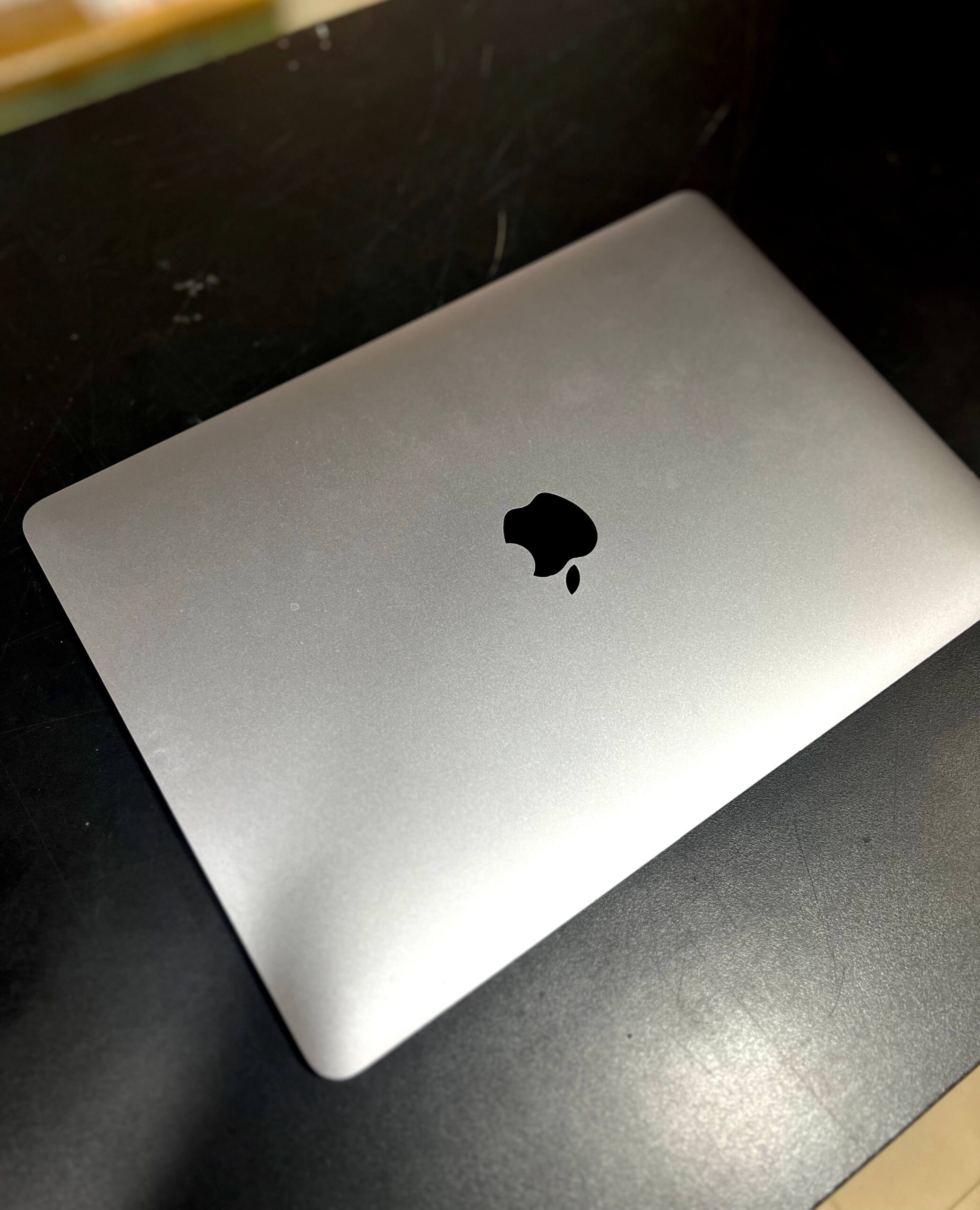 MacBook Air M1 (2020) 13″ A2337 - 8GB RAM / 256GB SSD - Pre-Owned - Image 3